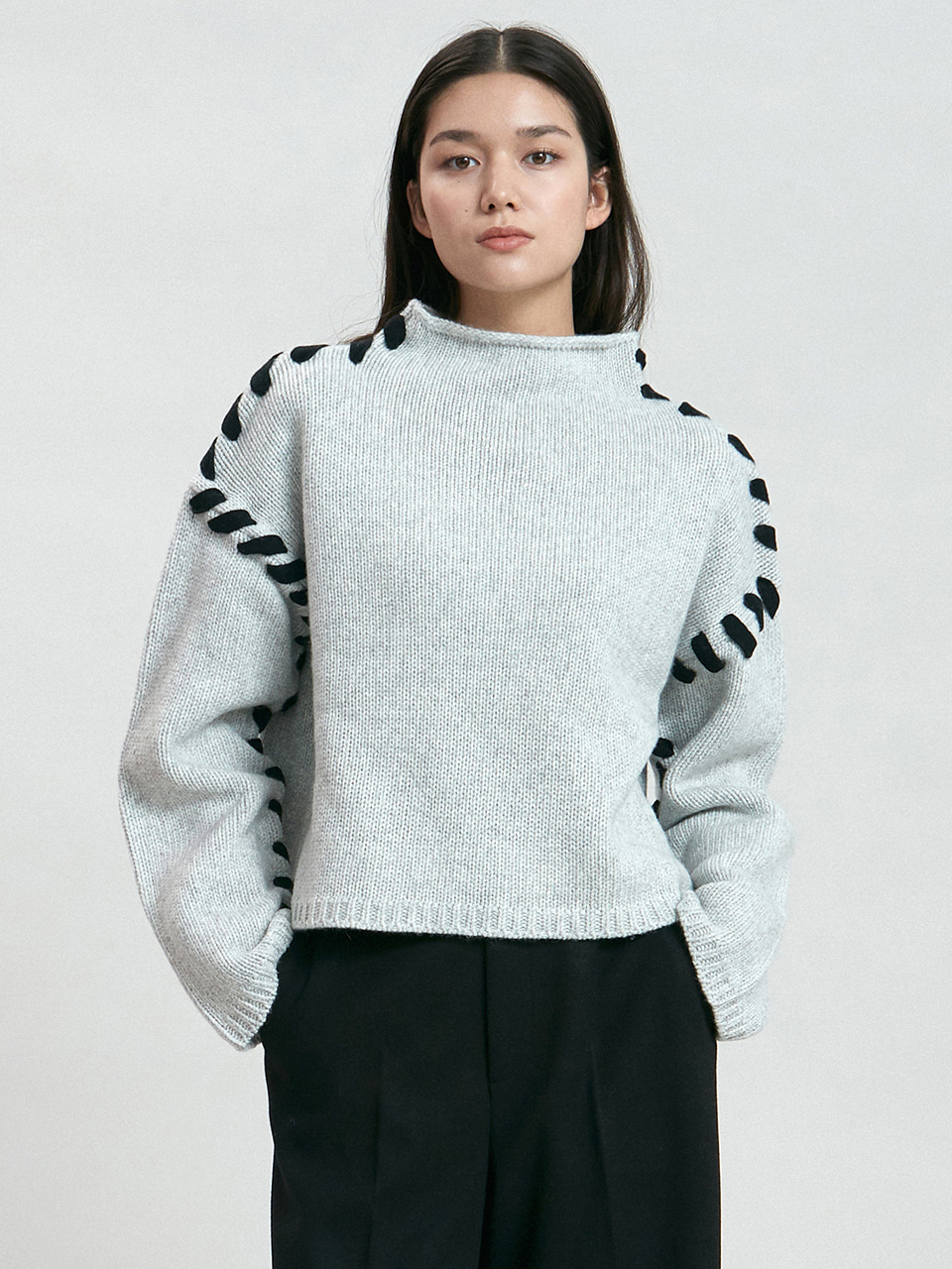bold line knit top (light gray)