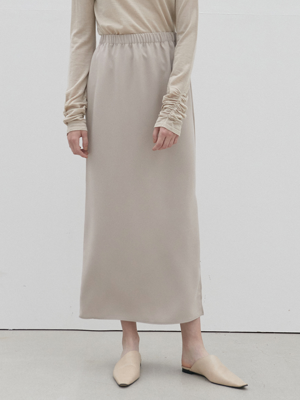 deep slit bandding skirt (beige)