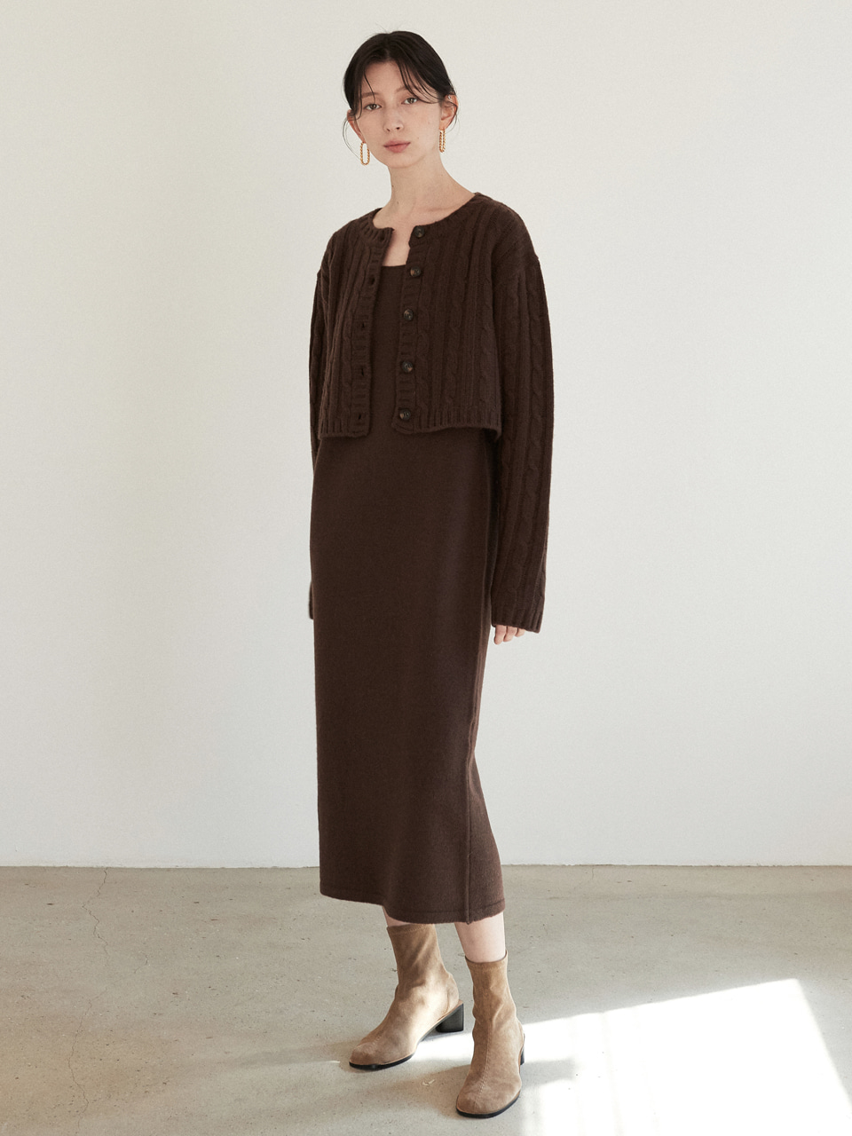 [SET] cashmere cable knit caridgan + sleeveless knit onepiece (brown)