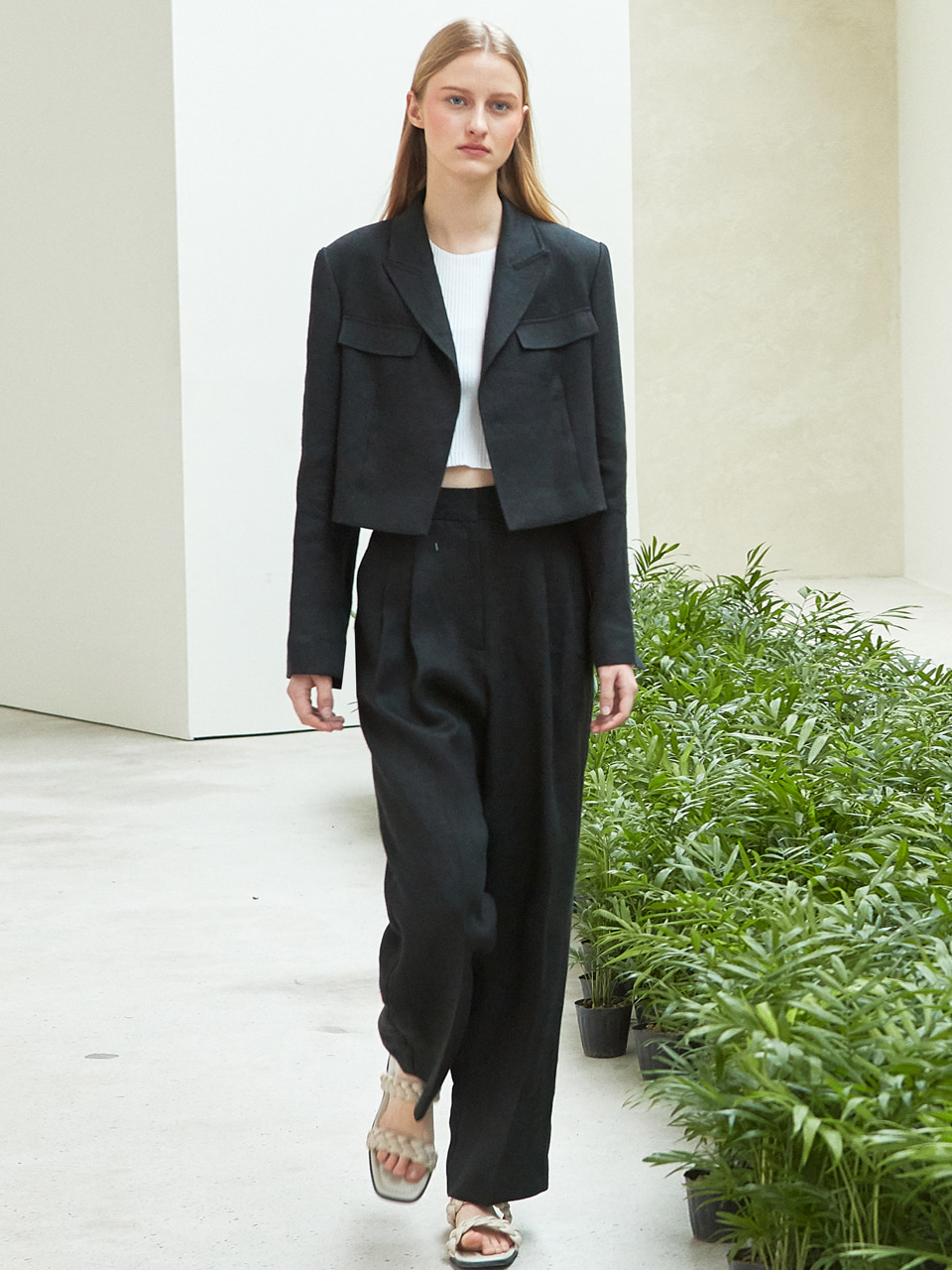 [SET] linen crop jacket + linen pintuck pants (black)