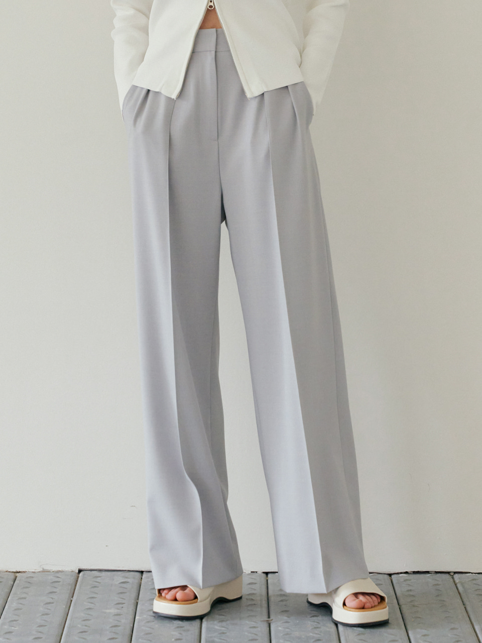 114 wide pintuck pants (light gray)