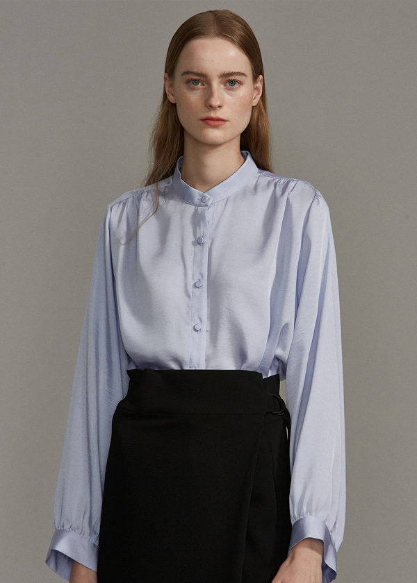 volume shirring blouse (light blue)